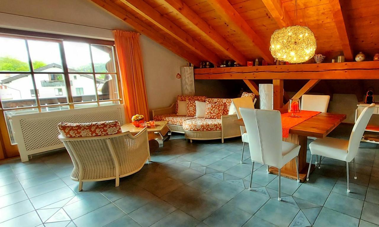 Leonie Apartment