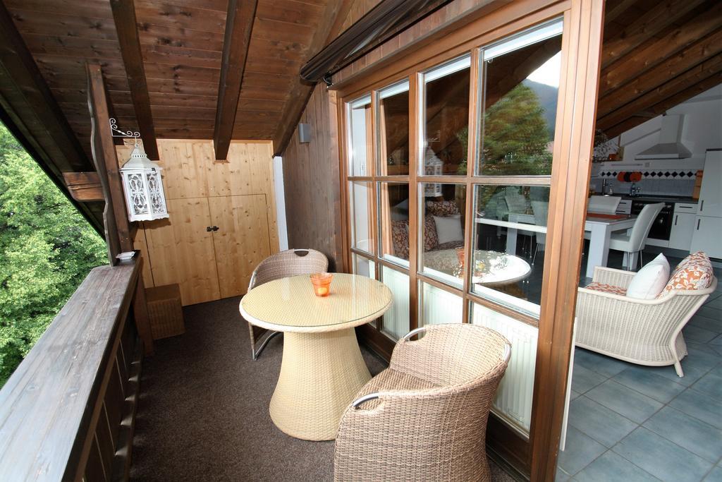 Leonie Apartment